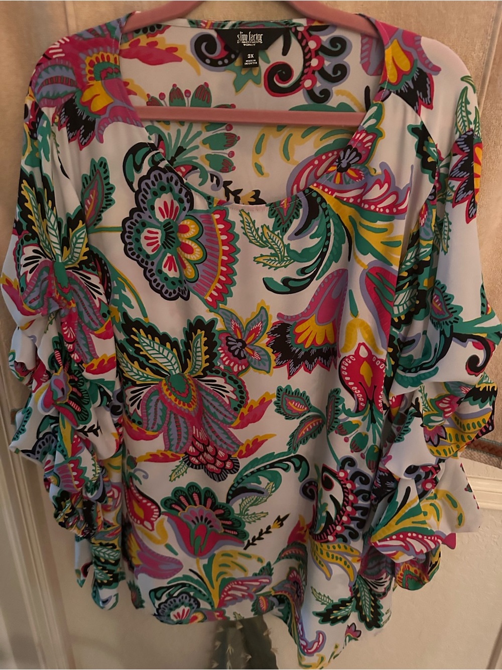 Slim Factor  White Floral Paisley Triple Ruffle-Sleeve Blouse